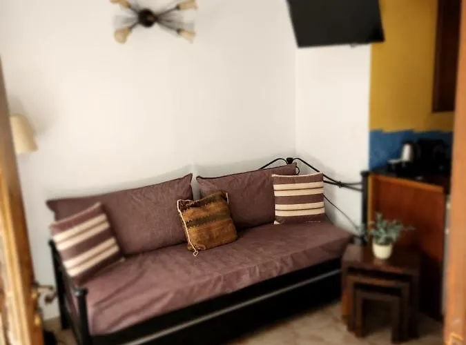 Boutique - Adults Only *