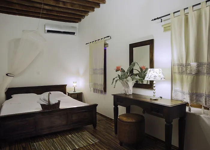 Boutique - Adults Only * لينثوس