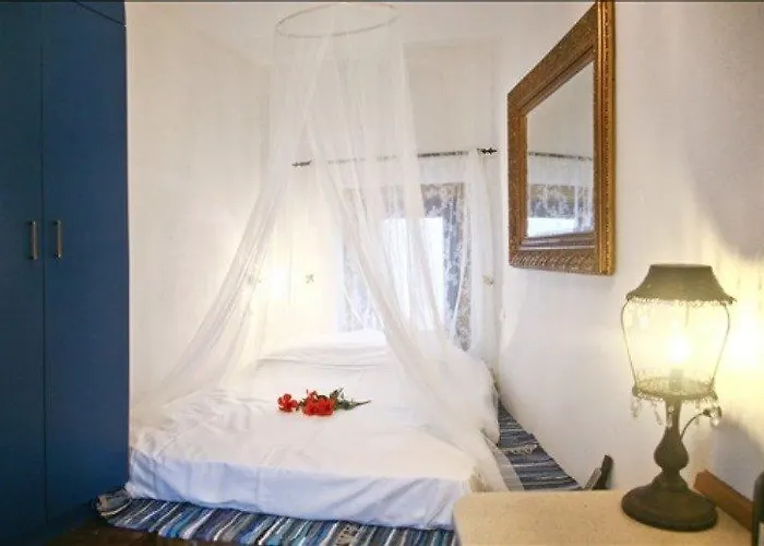 Boutique - Adults Only